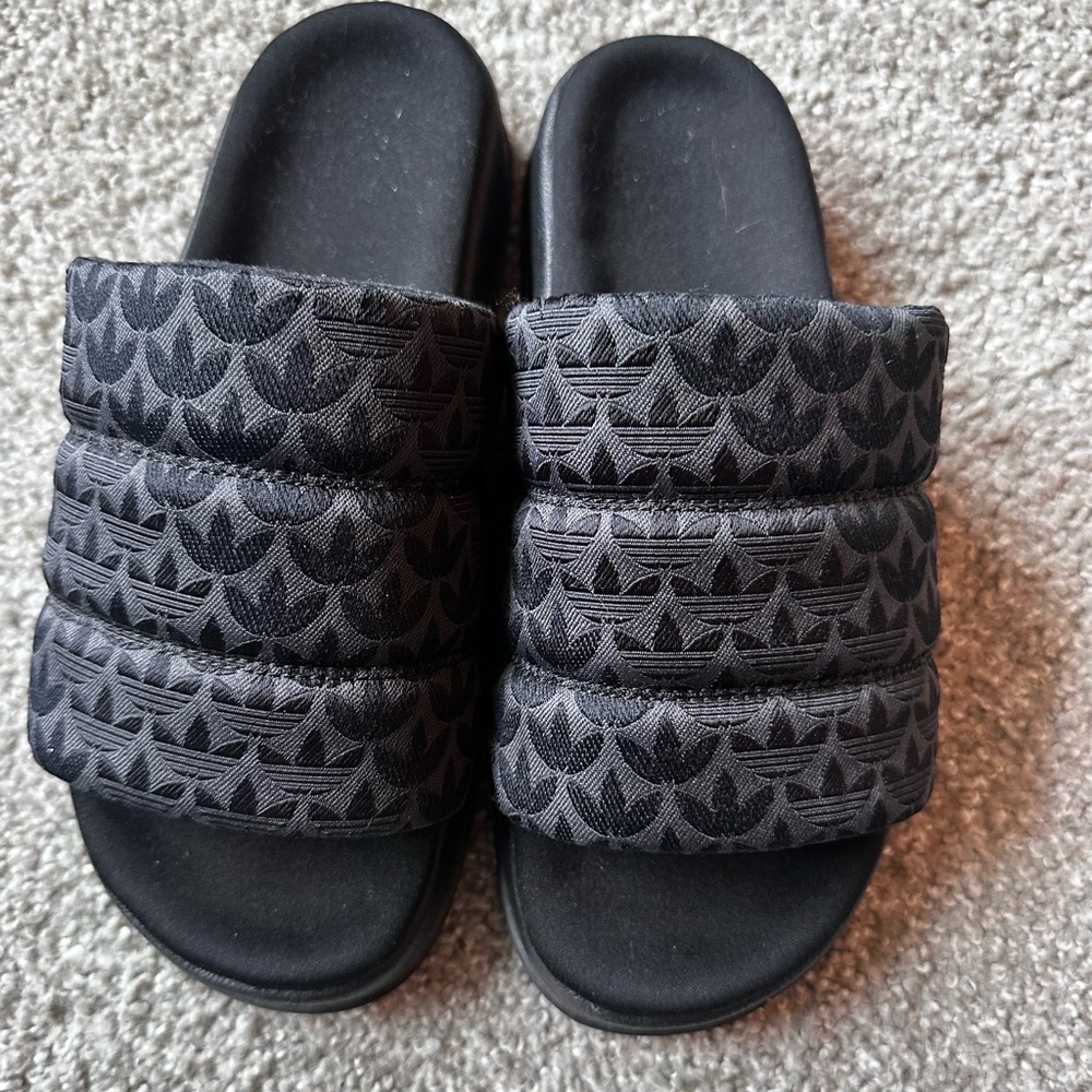 Adidas Adilette Essential Sandal Slides - Picture 3 of 4